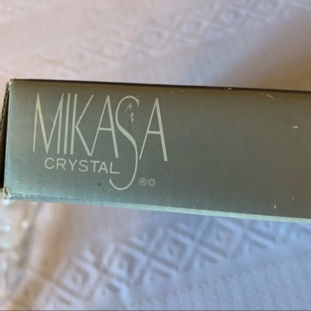 NIB Mikasa Crystal La‎ Pesce 10” Serving Plate